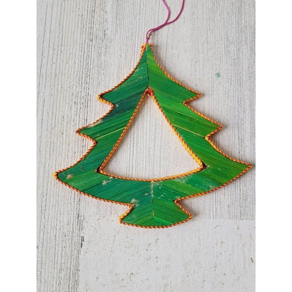 Pine tree gold trim hole ornament Xmas decor